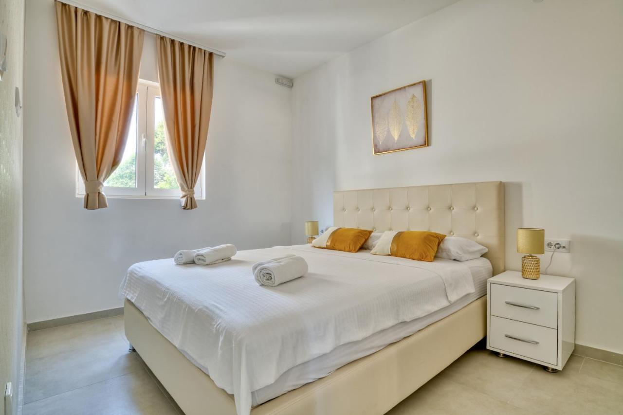 The Golden Luxury Apartments كوتور المظهر الخارجي الصورة