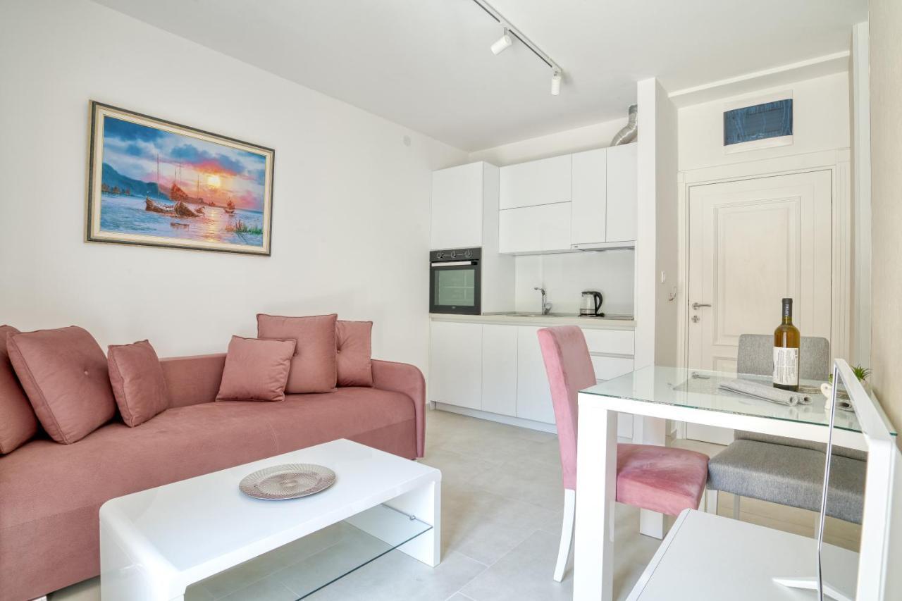 The Golden Luxury Apartments كوتور المظهر الخارجي الصورة